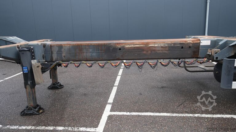 نقل الحاويات D-tec Extendable container transport trailer