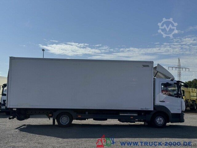 Skåpbil Mercedes-Benz Atego 818 Lang Koffer Ladebordwand BÄR 1.000kg