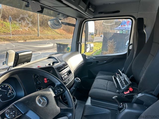 Tipper truck MERCEDES-BENZ Atego 918 4x2 Kipper KRAN Greifer FUNK AHK