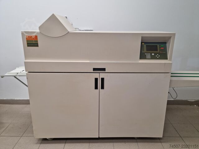 מדפיסון לחוברות עם הזנה ידנית C.P. Bourg BDF