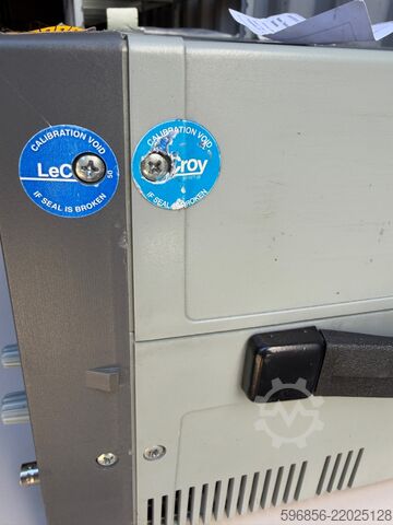 Цифров осцилоскоп LeCroy 9354AL, 500 MHz, 4-канален Oscyloskop cyfrowy LeCroy 9354AL 500 MHz 4-kanałowy Oscyloskop cyfrowy LeCroy 9354AL 500 MHz 4-kanałowy