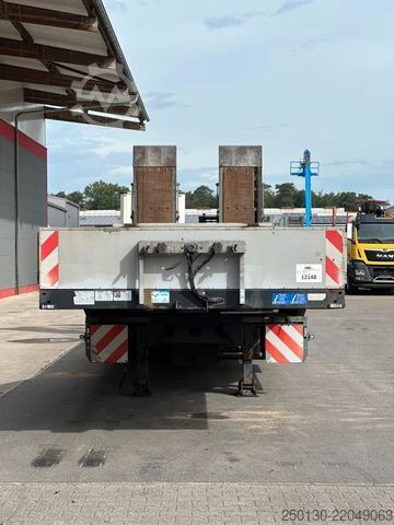 Низькорамний напівпричіп MÜLLER-MITTELTAL TS3 Profi 30,0 Tieflader mit NLA & hydr. Rampen