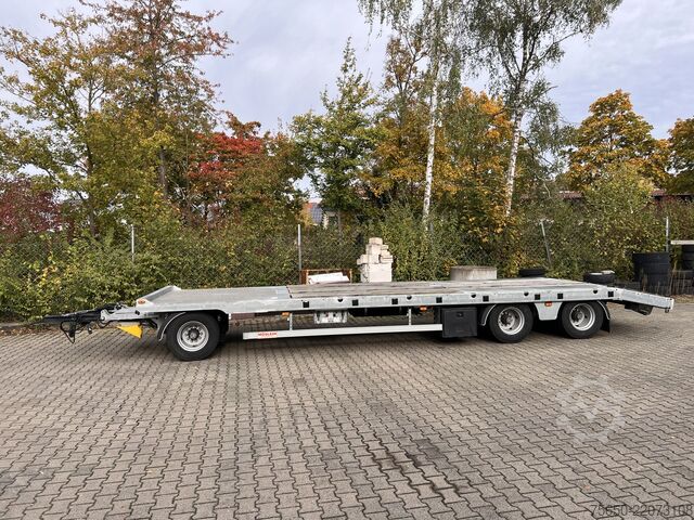 Remolque de plataforma baja Möslein TO 3 F Schwebheim  3 Achs Tiefladeranhänger