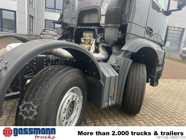 Камион с кука за контейнери Mercedes-Benz Arocs 3251 L 8x4/4, Motorabtrieb