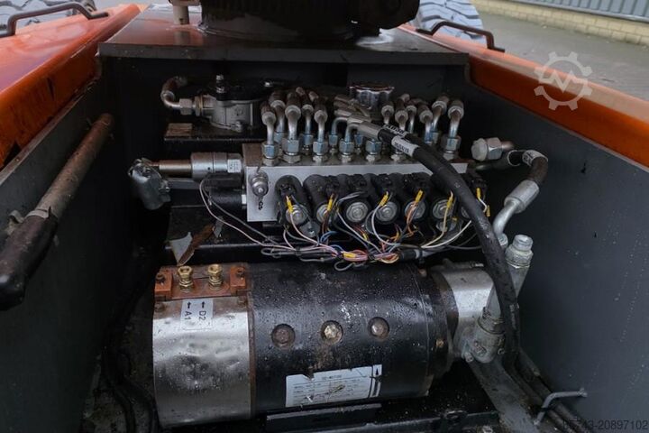 Plataforma de trabalho telescópica articulada Snorkel A38E As-Is, Electric, 13.5m Working Height, 6.1m R