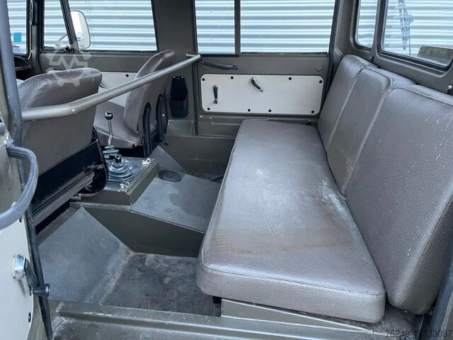 Aukšto stogo universalas Mercedes-Benz Unimog 406 Doka Vliegtuigsleper Nieuwstaat!
