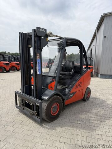 Stivuitoare diesel Linde H30D-02
