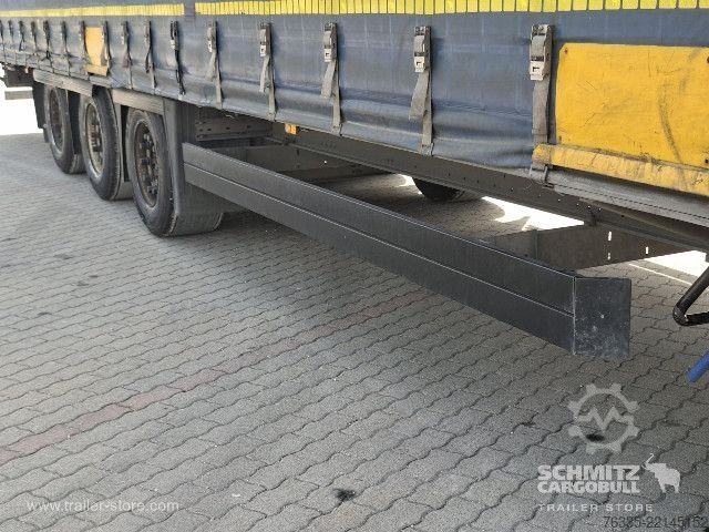 Відкритий напівпричіп з тентом Schmitz Cargobull Curtainsider Mega