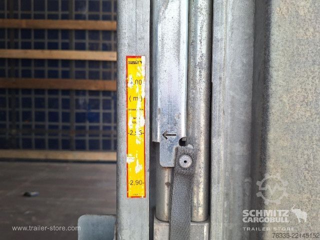 Відкритий напівпричіп з тентом Schmitz Cargobull Curtainsider Mega