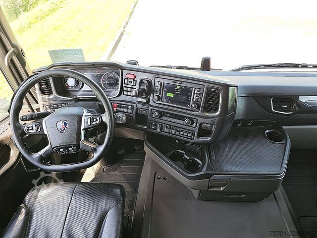 Khung xe có cabin lái SCANIA R500 6X2*4 RETARDER WB555