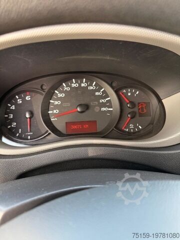 Umpikorja-auto renault Master 130 dCi L3H2 Euro6 KLIMA COC Regal