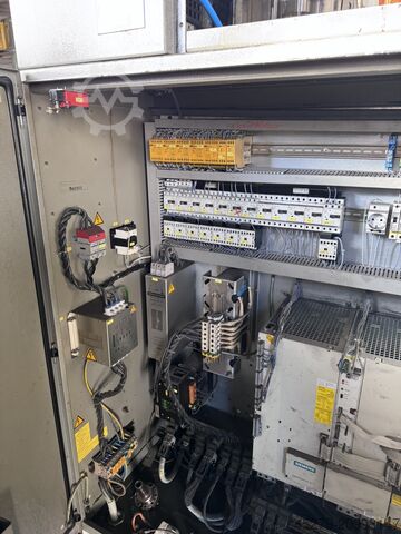 Centro de mecanizado universal Deckel Maho DMU 70 VL