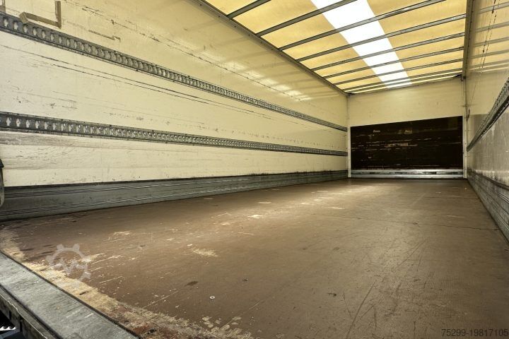 Camion caisson Renault D16.280 Koffer/HB / Swiss-Vehicle