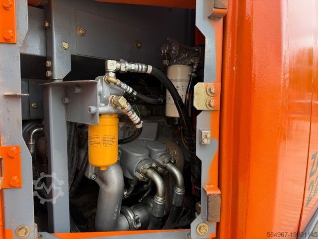 Kettenbagger HITACHI ZX225 USLC-5B Kettenbagger Kurzheck