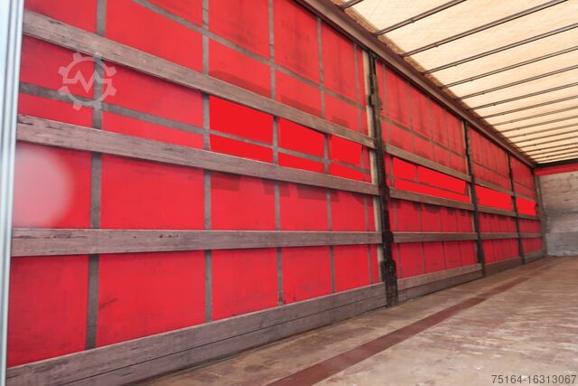 Auflieger mit Pritsche & Plane Schwarzmüller J-Serie