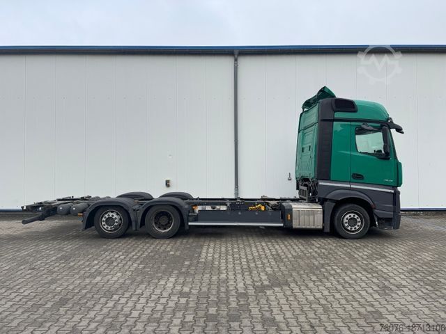 Podvozok nákladného vozidla MERCEDES-BENZ 2548 LnR Big Space Öl-Retarder Standklima Jumbo