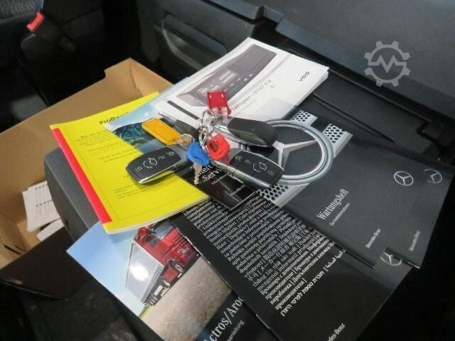 Podvozok nákladného vozidla MERCEDES-BENZ 2548 LnR Big Space Öl-Retarder Standklima Jumbo