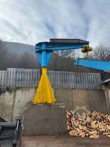 Grue à flèche BALCANCAR Plneotočný žeriav na hmotnosť 1000kg
