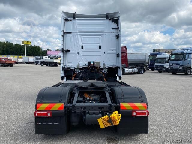 Standard tractor unit  eActros EACTROS 600