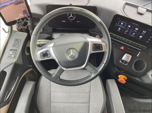 Standard tractor unit  eActros EACTROS 600