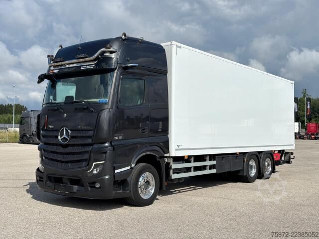 Box truck  Actros 2553LL LENK/LIFT