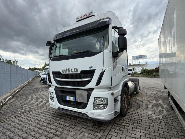 Standard nyergesvontató IVECO STRALIS AS440S40T/P LNG