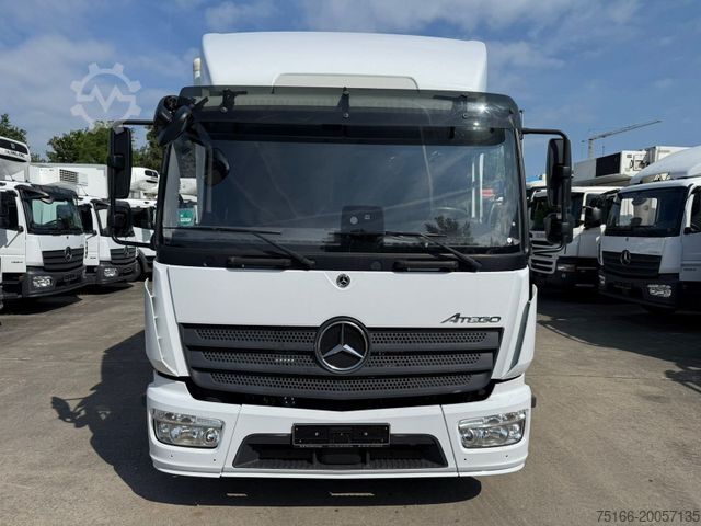 Flokkbíll MERCEDES-BENZ ATEGO 818 L Koffer 5,25 m LBW 1,5 T*NL 2,4 T