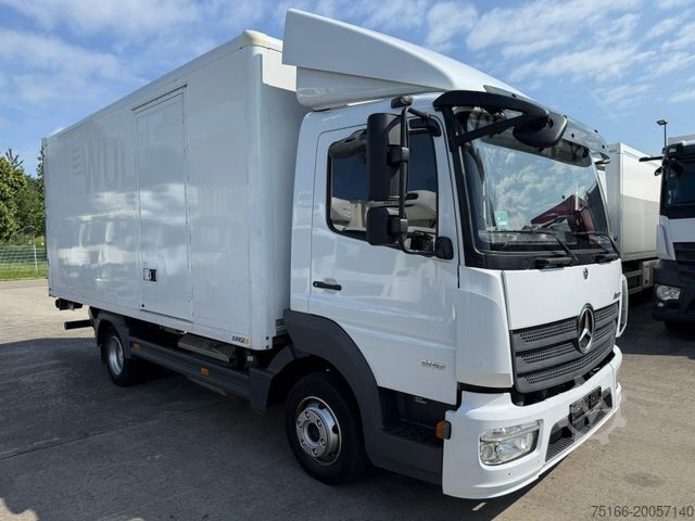 Flokkbíll MERCEDES-BENZ ATEGO 818 L Koffer 5,25 m LBW 1,5 T*NL 2,4 T