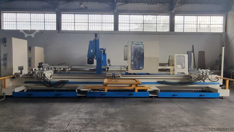 Centro de usinagem - MECAL MC 304 Atlas MECAL MC 304 Atlas