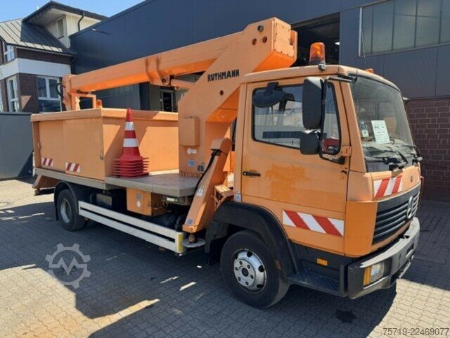 Kombijevsko vozilo Mercedes-Benz 814 4x2 Ruthmann Steiger 18,5m