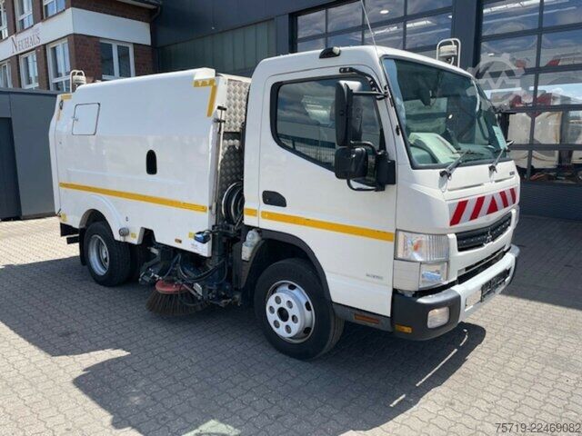Kombijevsko vozilo Mitsubishi Fuso Canter 7,5t Brock SL 140/2