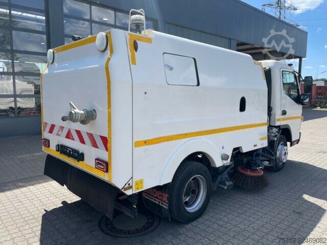 Kombijevsko vozilo Mitsubishi Fuso Canter 7,5t Brock SL 140/2