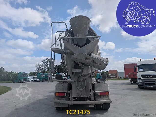 มิกเซอร์ Renault Kerax 420