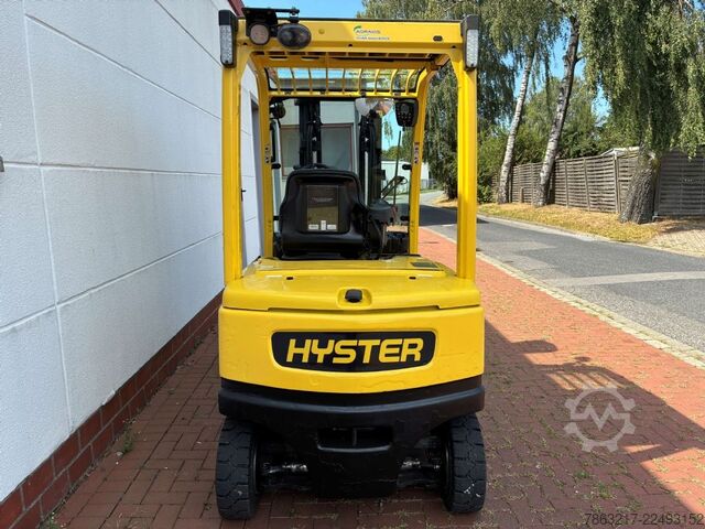 Elektromos négykerekű targonca Hyster J 3.0 XN