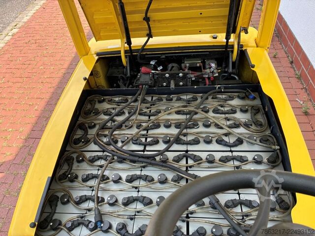 Elektromos négykerekű targonca Hyster J 3.0 XN