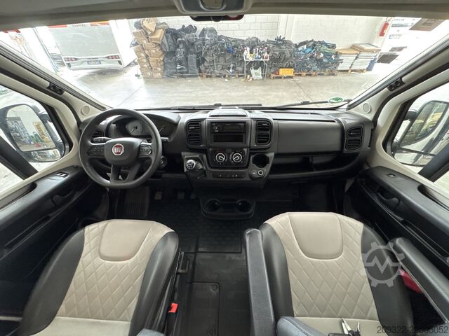 Caravan/camper 2023 Fiat Ducato Weinsberg Carabus | Manuale | Tetto a Soffietto