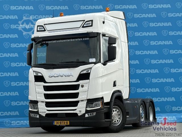 मानक ट्रैक्टर यूनिट Scania R 530 A6x2/4NA DIFF-L RETARDER V8 PARK AIRCO ACC