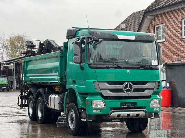 Kipper LKW MERCEDES-BENZ Actros 3348 6x6 Kipper mit HIAB 1300RS 83