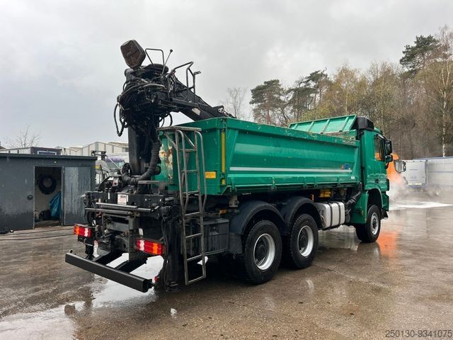 Kipper LKW MERCEDES-BENZ Actros 3348 6x6 Kipper mit HIAB 1300RS 83
