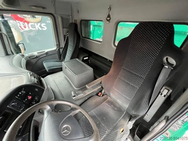 Kipper LKW MERCEDES-BENZ Actros 3348 6x6 Kipper mit HIAB 1300RS 83