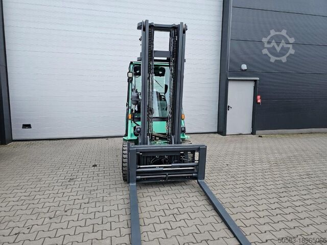 Ashensorë LPG Mitsubishi FG35NT