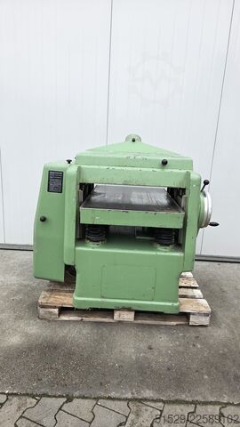 Makinë bluarëse për trashësi Martin T 41e