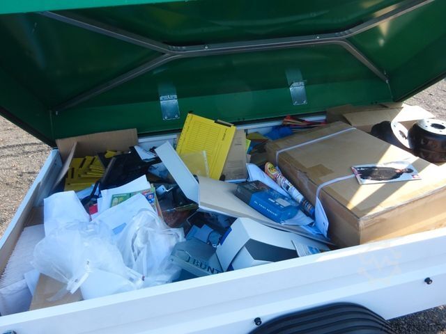 বক্স ট্রেলার STEMA FT 8.5-20- 10.1 mit Deckel Chemie Leipzig Fan