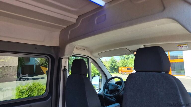 Minibus PEUGEOT Boxer 9 Sitzer Airline Boden Ducato Movano