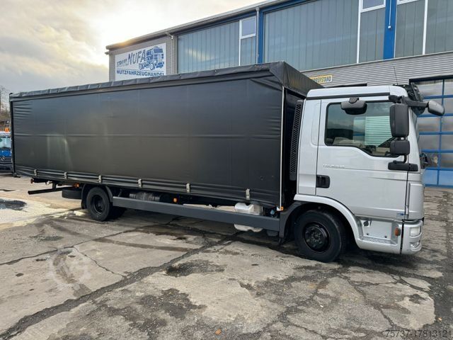 Furgão cortina de lona MAN 8.220 L Klima Navi AHK