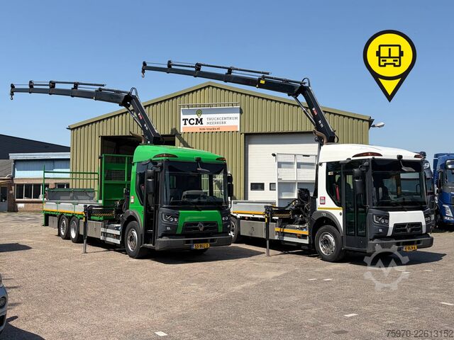 Vrachtwagen met kraan Renault D 320 6X2 HIAB 111 + REMOTE / RETARDER 161.692km