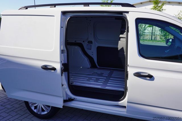 ون پَنِل VOLKSWAGEN Caddy Maxi 1.5 TSI 114 PS AHK Klima