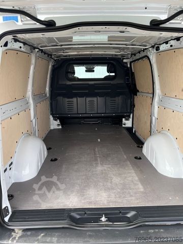 Varebil MERCEDES-BENZ Vito 114 LANG 9G 4x4 KLIMA NAVI TEMPOMAT KAMERA