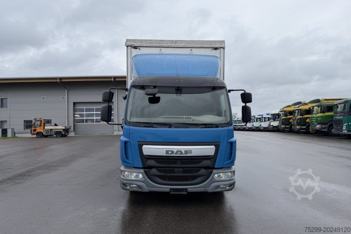 Planbil med presenning DAF LF 220 108 4x2 Blache
