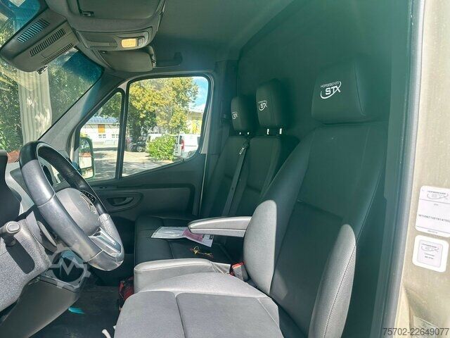 Xe tải nhẹ Mercedes-Benz Sprinter 319 STX 1-2 Pferde Hengsttrennung